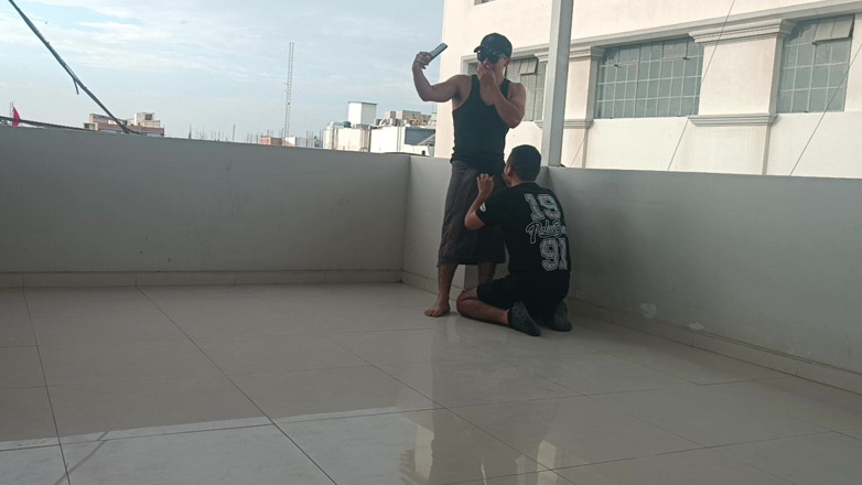 Bare skin man: En La Azotea