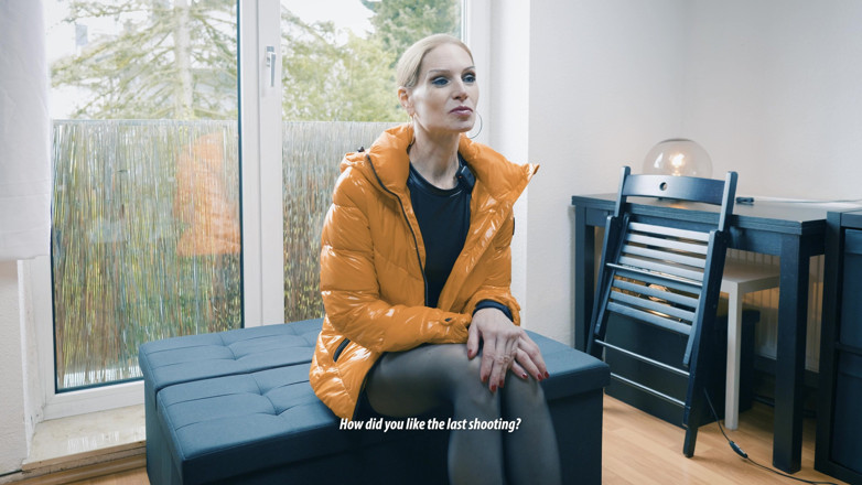 Mandala: Hot MILF in Nylons and Winterjacket