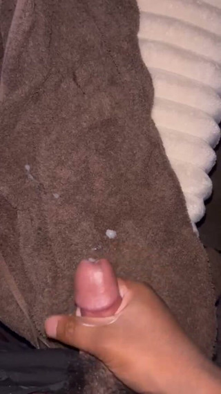 Riley James: Masturbándose
