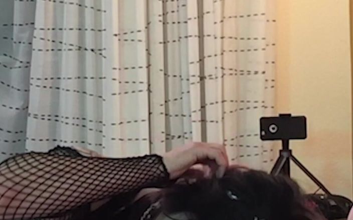 Jake Grand the man: Jade Madison, tapette gothique, s’enfile une bite au fond de...