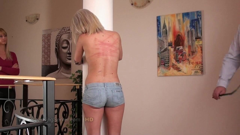 Spanking Server: Cora cambuk punggung telanjang