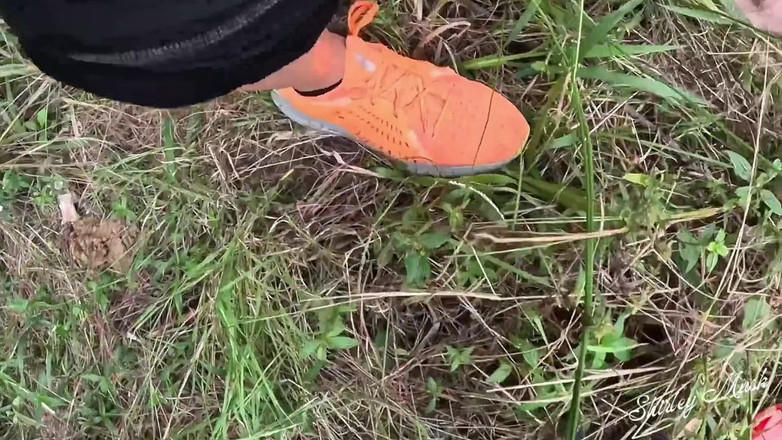 Shirley Musk: Karımın sapık en iyi arkadaşı açık havada sikişmek istiyor (tam sürüm)