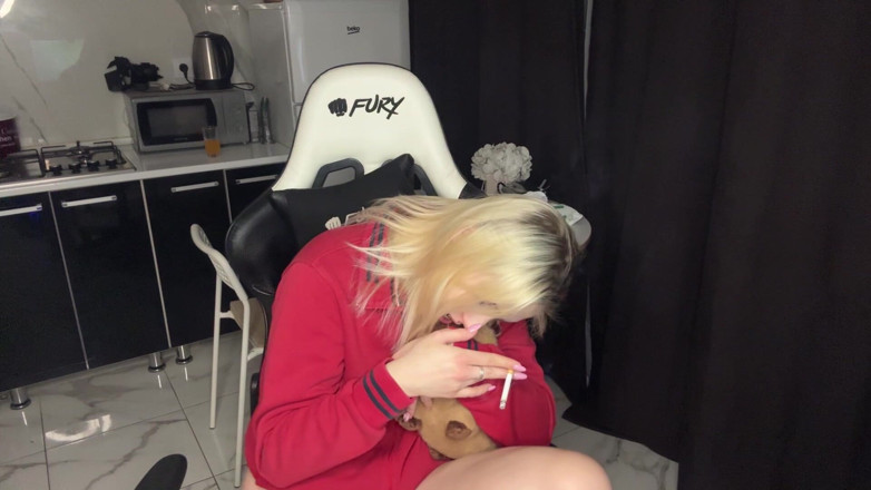 MertyXXX: Chain-smoking 2
