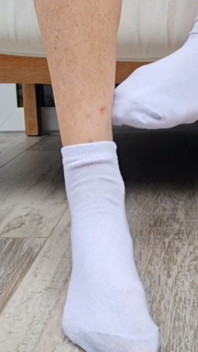 White Ankle Sock Peal & Reveal: Slim Arch and Delicate Toes