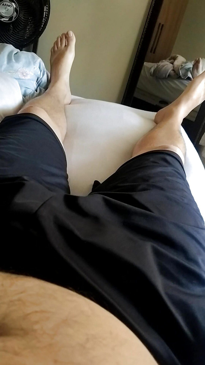 Guivideos: Masturbare de dimineață