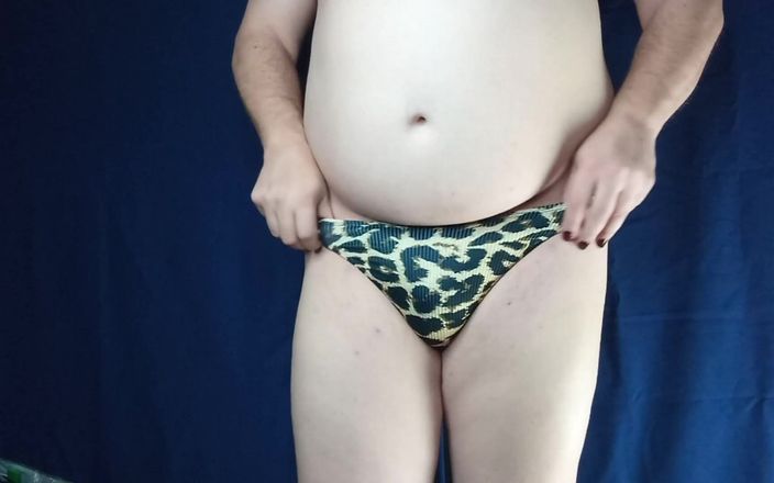 AdultGameplays: Vyzkoušejte spodní bikiny na část 1