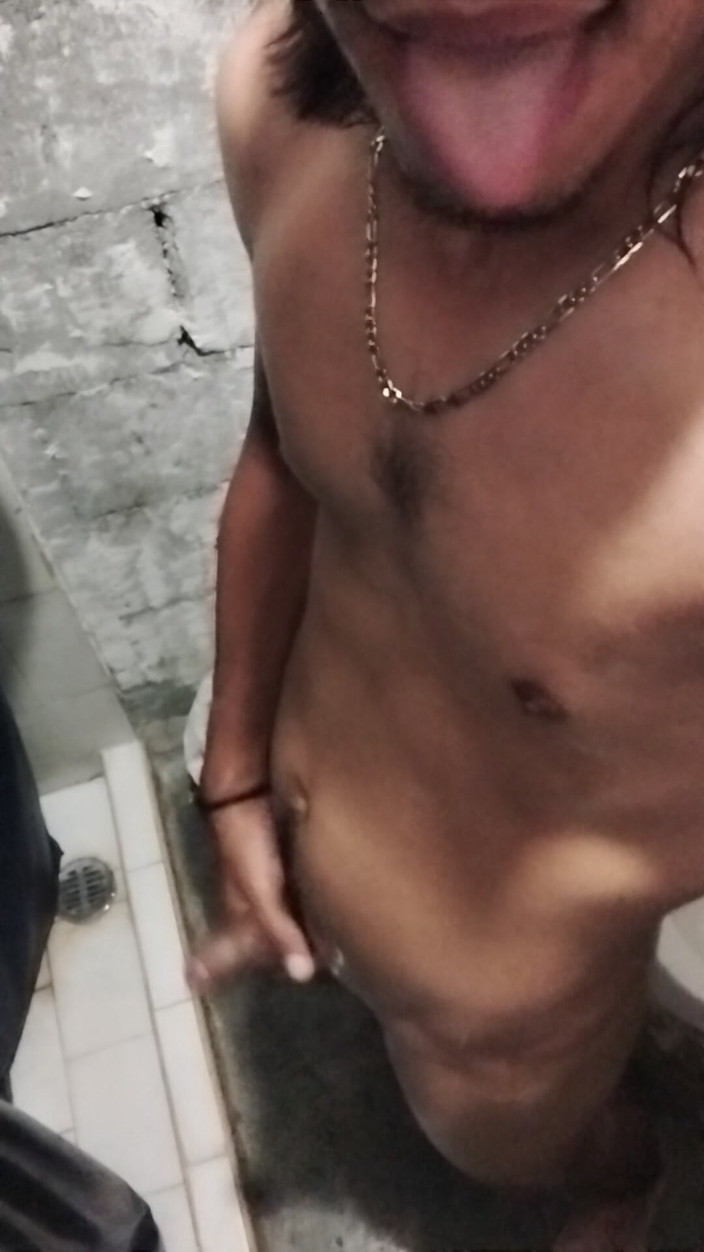 AlexAlejandro13: Tampilan Seksi Pikiran Provokatif Intens
