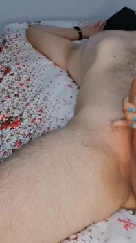 Dominatrix Badkittyb depilando la polla y las bolas del esclavo mientras lo masturba, depilación, paja