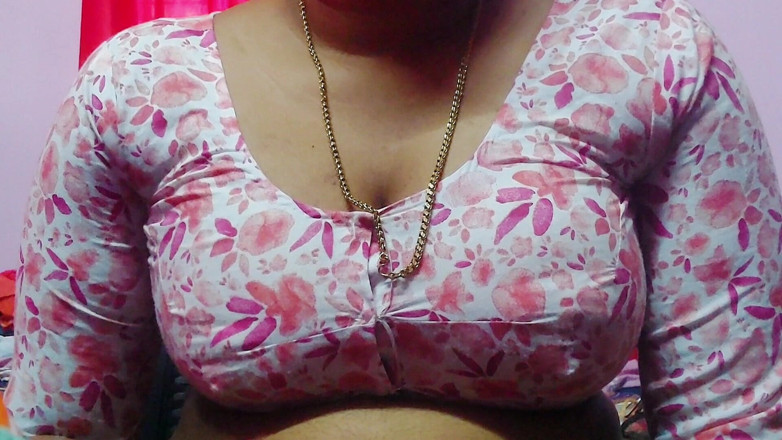 Desi Mohini: Calda e sexy donna indiana desi fa sesso