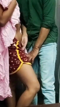 Desi insegnante e giovane ragazza studentessa ki video virale