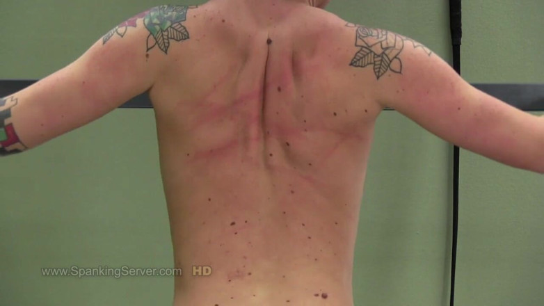 Spanking Server: Tattooed Cora bare back whip