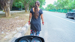 pinki_cute:  Bhabhi alle prese per scopare con il cliente sulla...