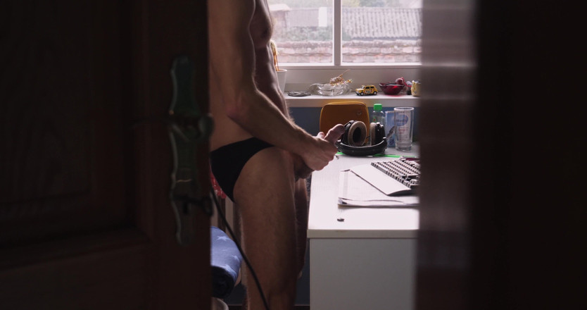 Jerking studs: Ev arkadaşımı filme alıyorum