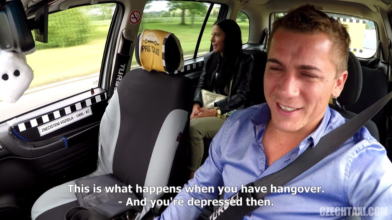 Czech Taxi: Primo orgasmo bagnato