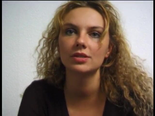 POV Orgasms: Si blonde manis melancap sebelum dijolok dalam aksi pov