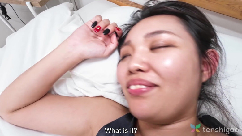 Tenshigao: Učitelka jógy, Hina Chinen, ve svém prvním porno představení