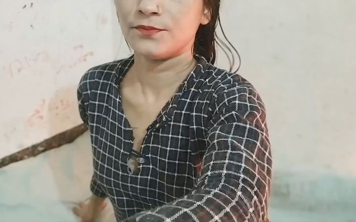DimpledRecoil3: Bhabhi mostró su coño al sastre