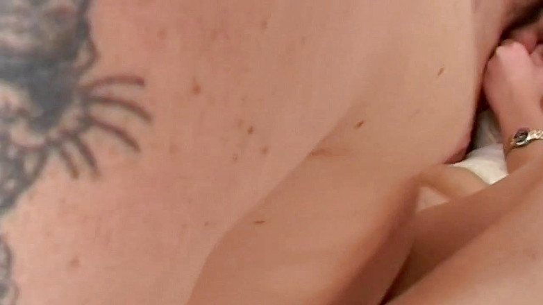 Real Home Made: Saya... Adik tiriku dan pacarnya di rumah - amatir italia asli