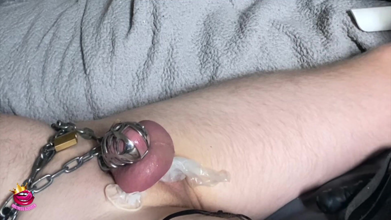 Mistress_BJQueen: Sangkar Kesucian Disusu Untuk Pancutan Mani Dalam Kondom