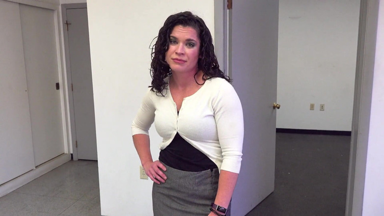 Sammi Starfish: Stepmom awkward blowjob