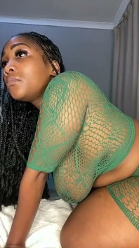 Ebenholz-bBW striptease & mehrfache squirt-masturbation