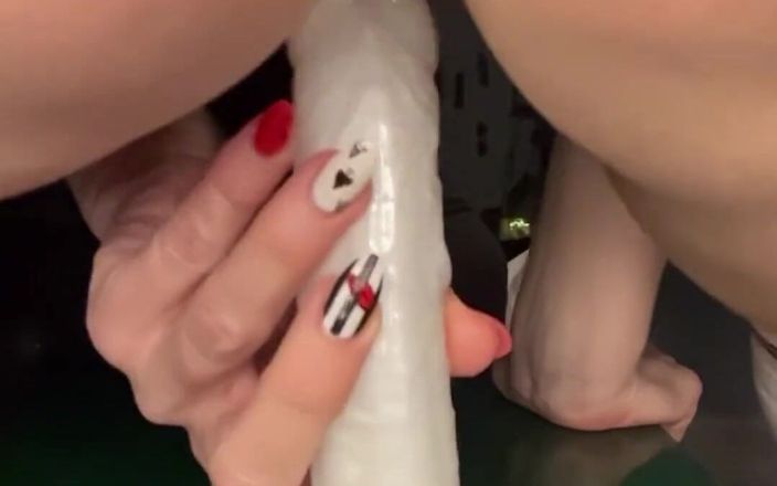 Alessandrabee: Watch How I’d sit on your cock with pleasure, them...