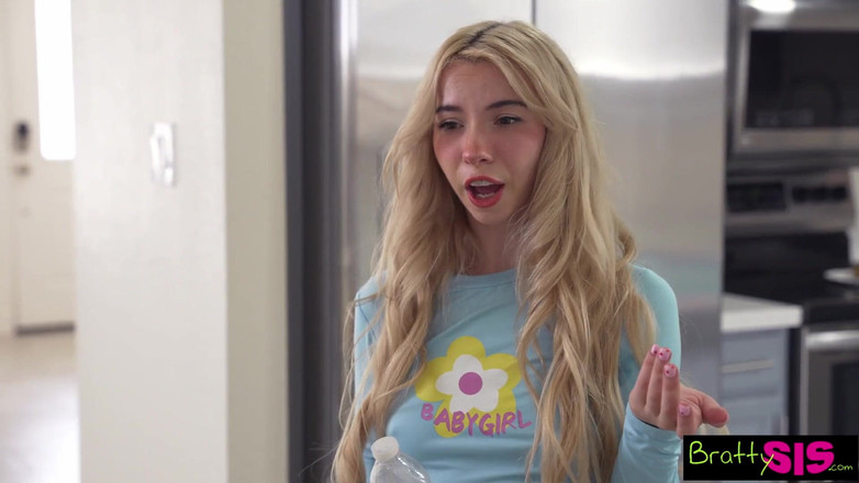 BrattySis: Pomáhám vyřešit problém nevlastních sester