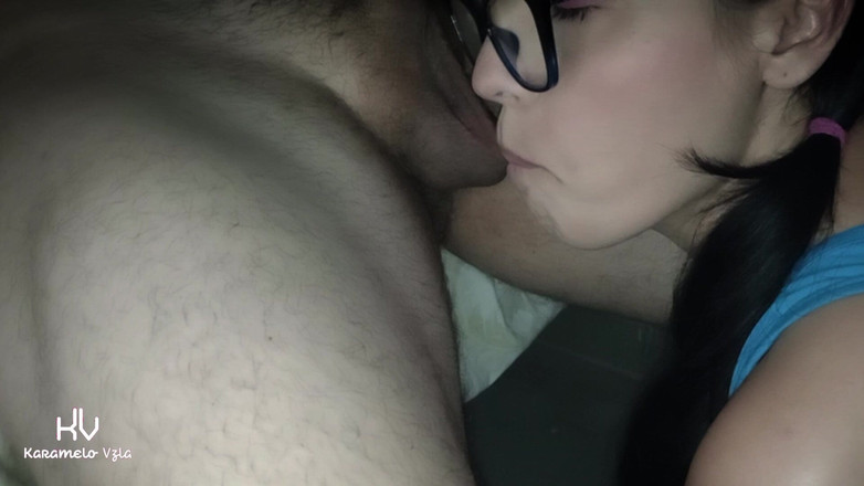 KarameloVzla: Thư giãn liếm và bú bi dành riêng