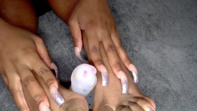 Cedes Banks: Lila glitter fotfetisch