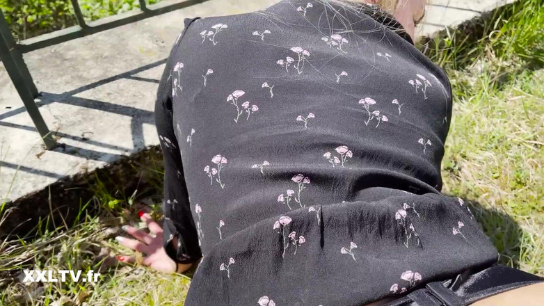 XXLTVFR: Pov all'aperto con Chloe Duval