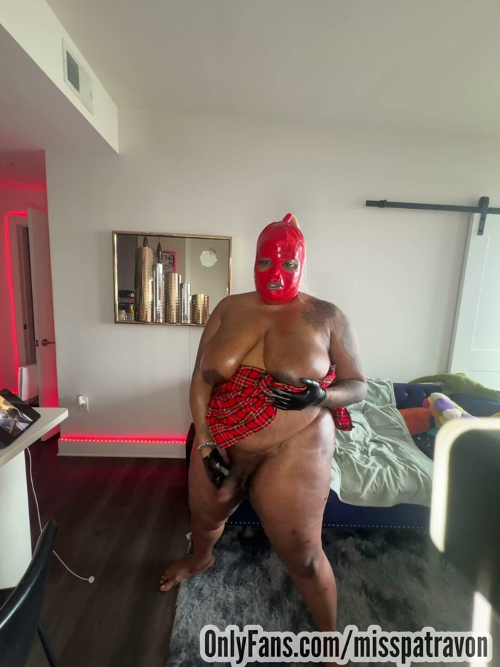 patravontesse: Stepmommy Dearest Patra in Red Latex