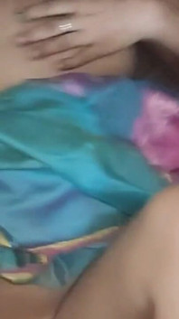 Desi Sexy Bhabhi Sex and Cum in Mouth