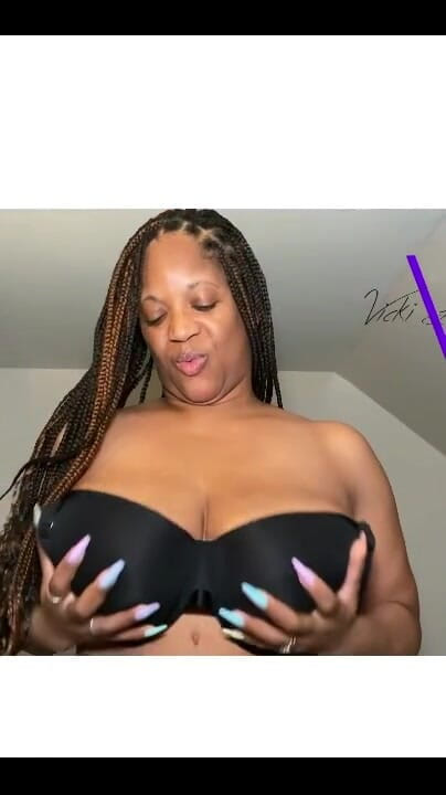 Solo Black (Jay Vic studios)