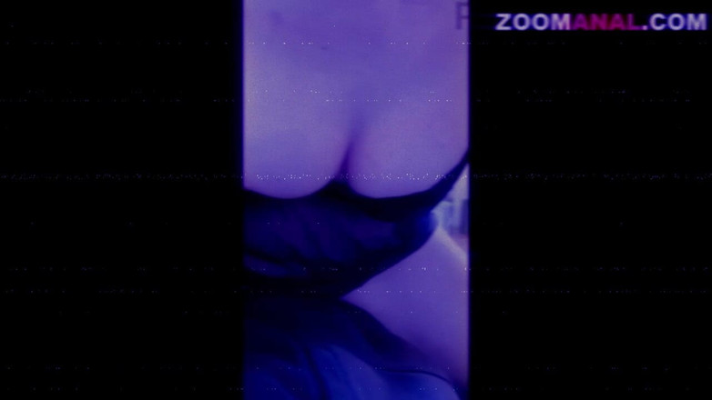 Zoomanal: Милфа-блондинка встречает своего арабского клиента