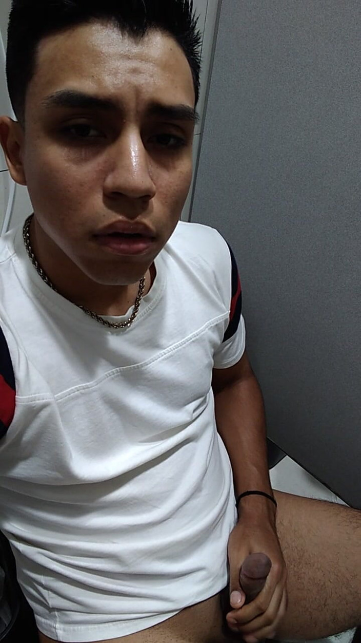 AlexAlejandro13: 플라자 센데로 목욕탕