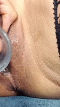 Ku in al zijn pracht, prachtige vagina in close-up met jets en een uniek orgasme