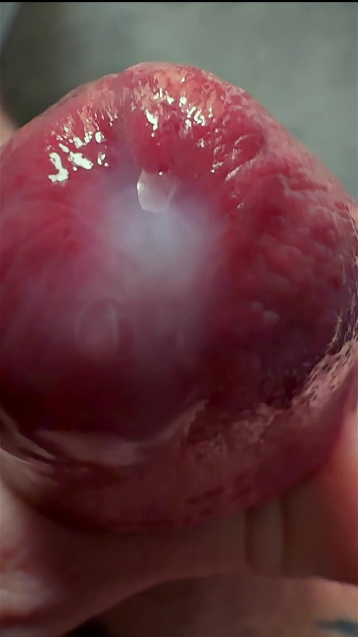 NakedFoxx: Makro spust strzał. Wytrysk z bliska