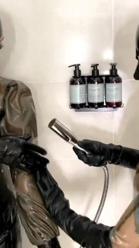 Čas na latexové sprchování.