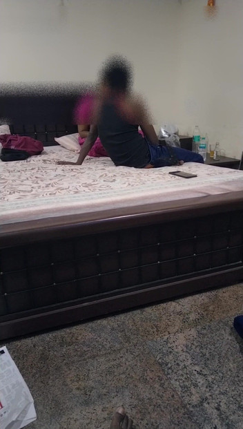 Tamil lesbian: Bercakap Kotor dengan Pelanggan