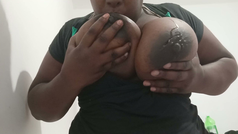 Adult-vids: Big Boobs