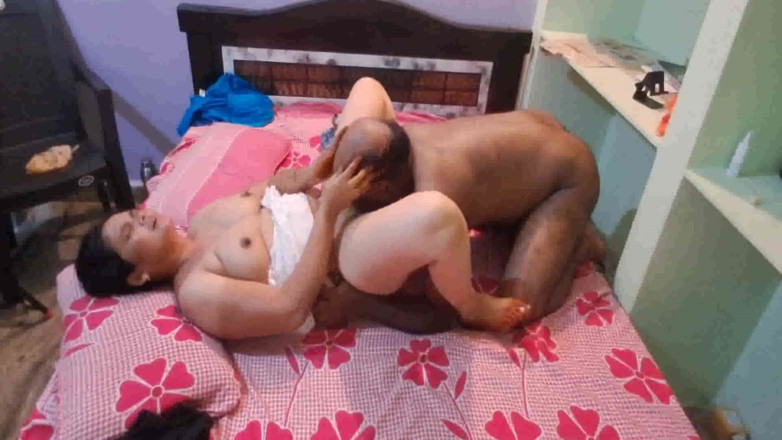 Sexy sindu: Güzel ve ateşli yenge kocasıyla ilk seks gecesi
