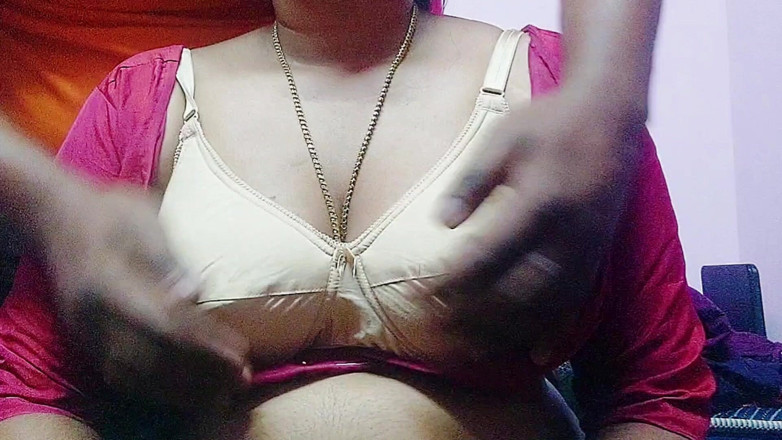 Desi Mohini: Ragazzo desi fa sesso con l'amica della moglie