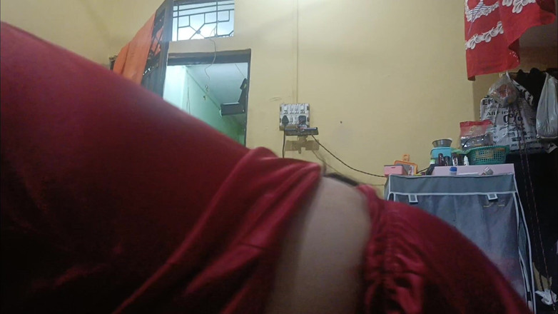 Sexgarl84: La sorellastra indiana ha fatto un video