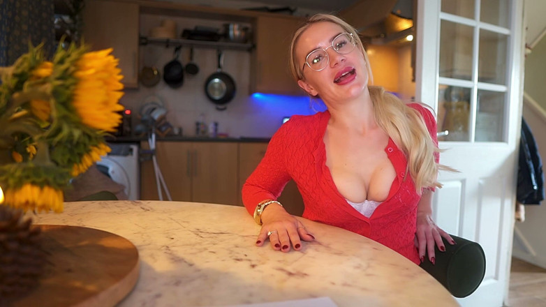 JessieHH: Studijní přestávka s nevlastní matkou