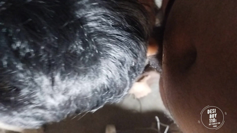 Desiboy110Ankit: Pojke suger vänner kuk avsugning video