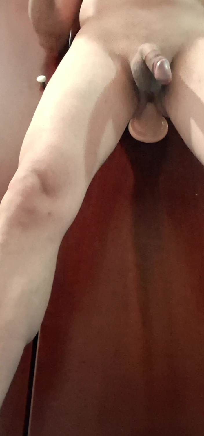 covo_sissy_cross: Stând din spate cu o excitat nebună!