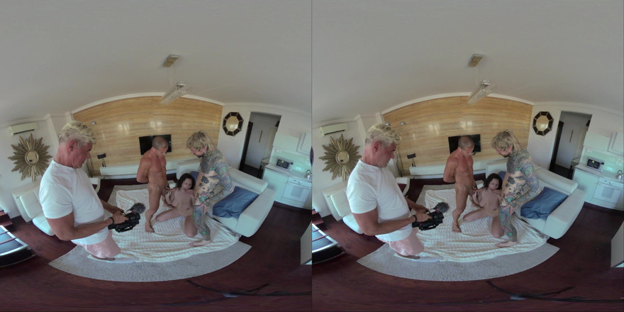 Dans VR: Lola Bredly VR část druhá - Dvojitá vaginální (dv) gangbang a anální creampie...