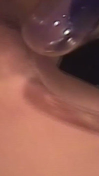 Vollbusige reife blondine gefesselt zum necken mit spielzeug
