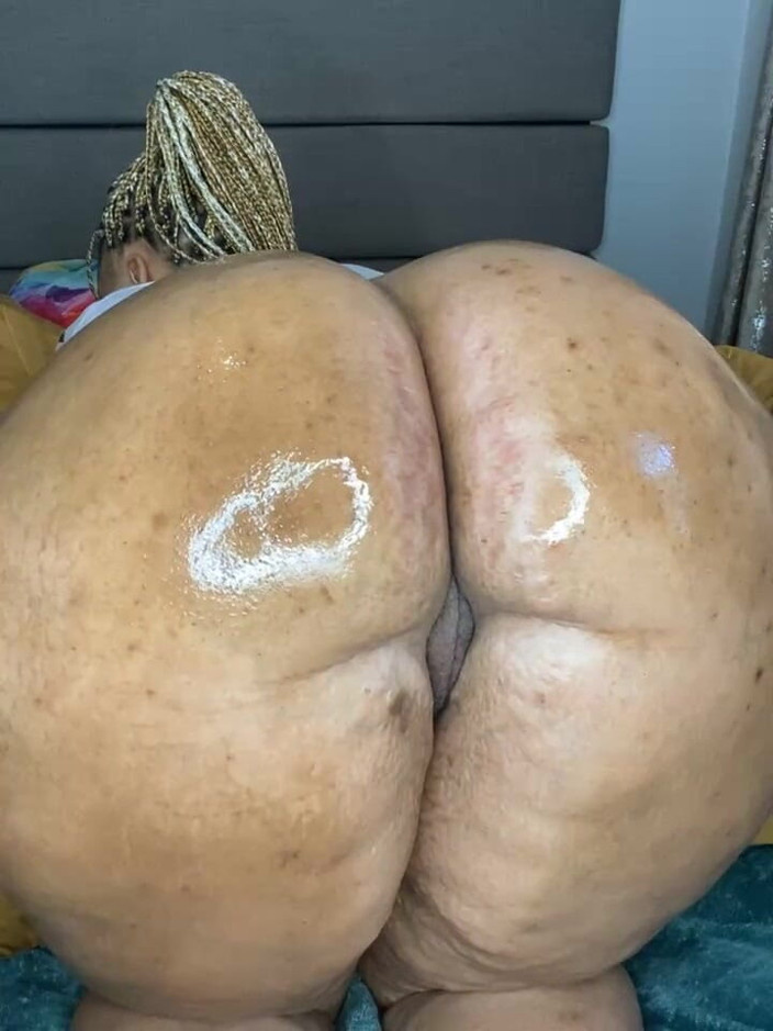 Big black clapping booties: Wichs zu extrem großartigem, eingeöltes wackeln ohne höschen an - episode 0101