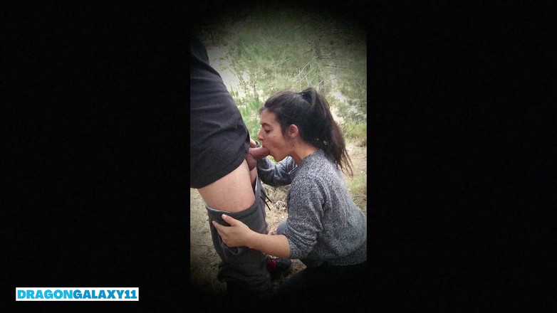 DragonGalaxy11: Dağlarda yürüyen garip bir kız sürpriz şekilde sevişiyor